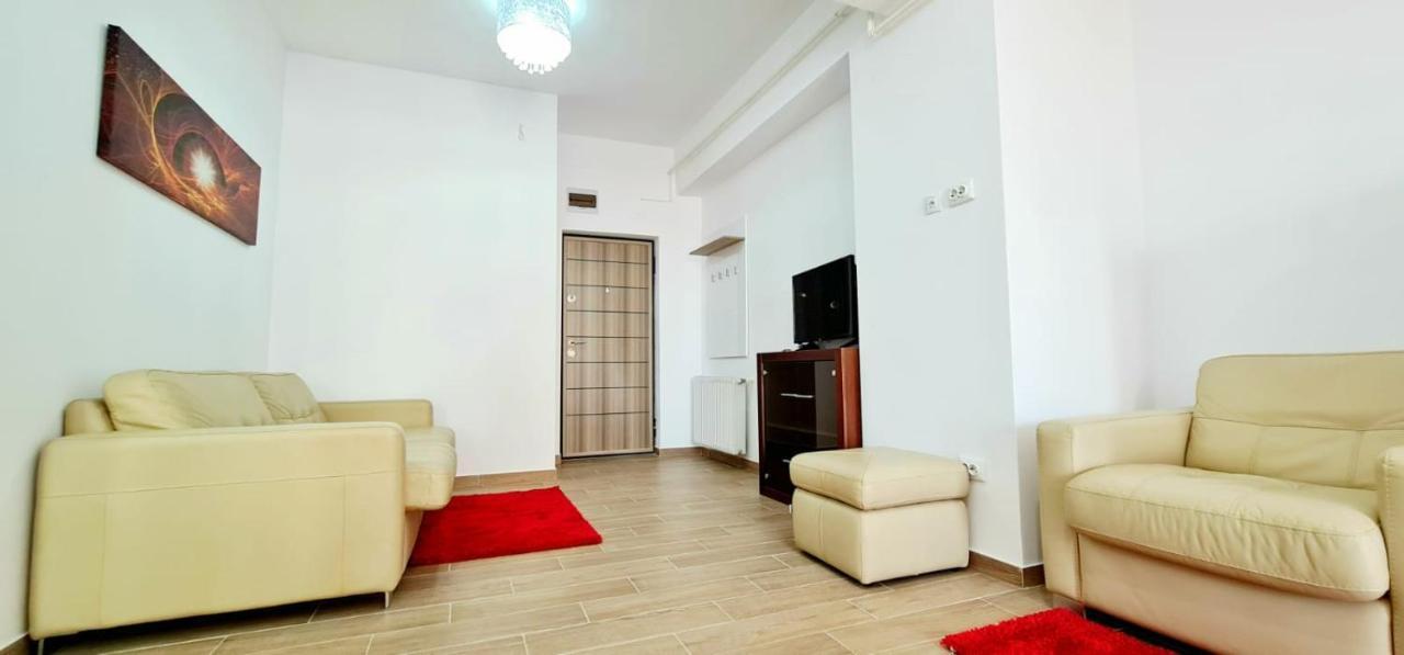 Red Accommodation Near Palas Mall Яссы Экстерьер фото