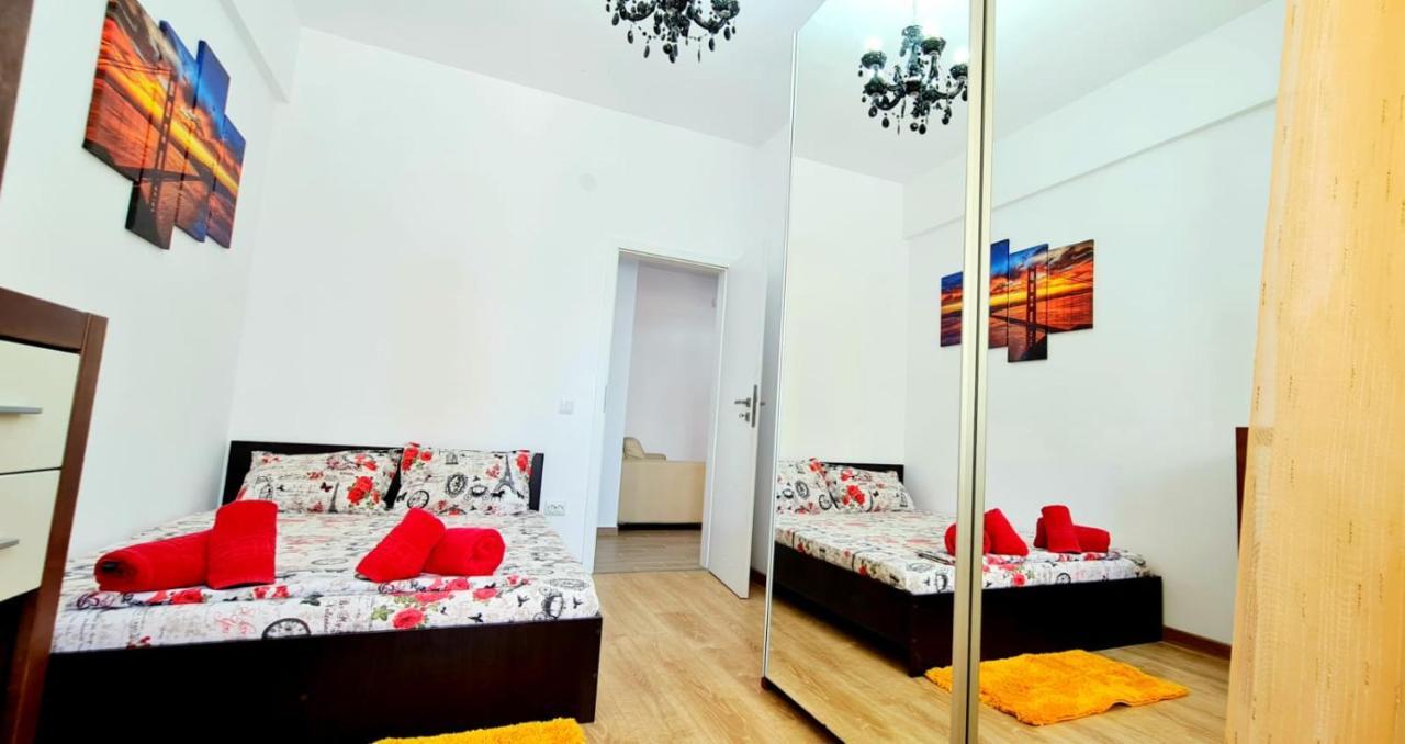 Red Accommodation Near Palas Mall Яссы Экстерьер фото