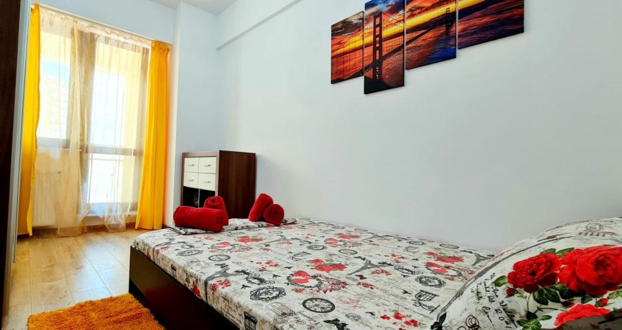 Red Accommodation Near Palas Mall Яссы Экстерьер фото